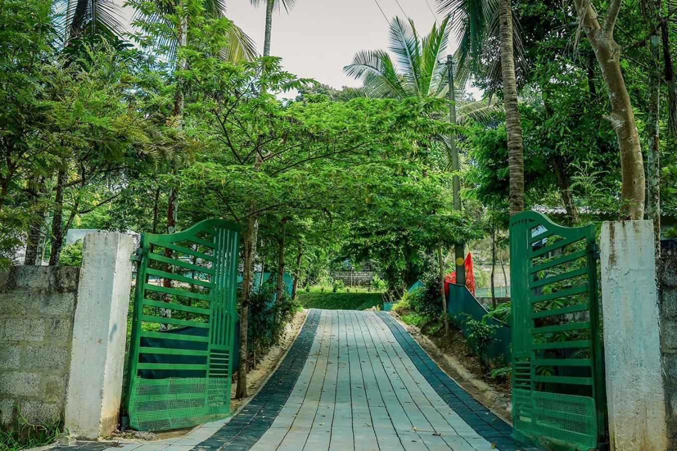 Green Aura Private Villas Sultan Bathery Exterior foto