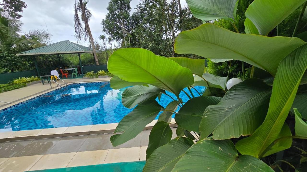 Green Aura Private Villas Sultan Bathery Exterior foto