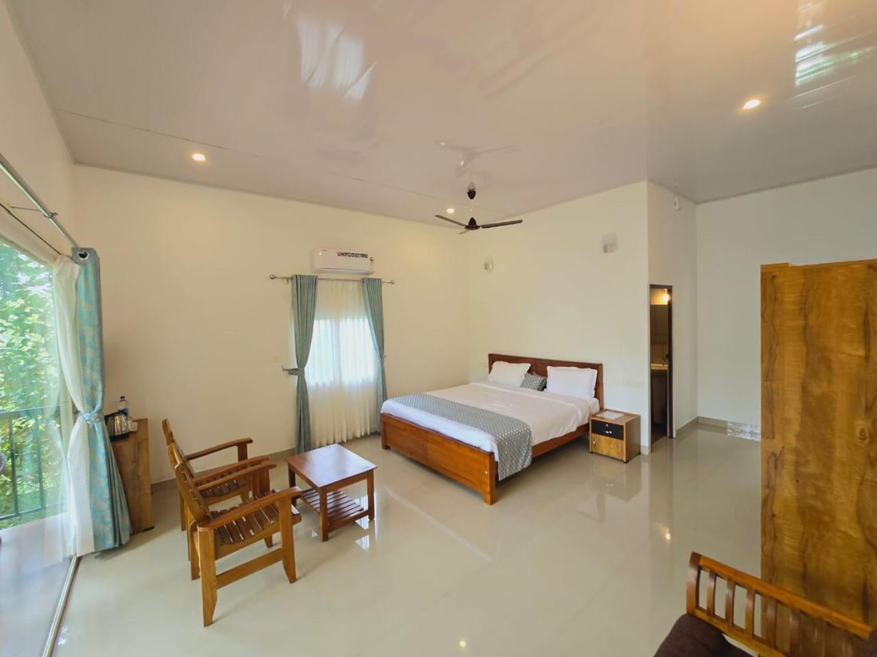 Green Aura Private Villas Sultan Bathery Exterior foto