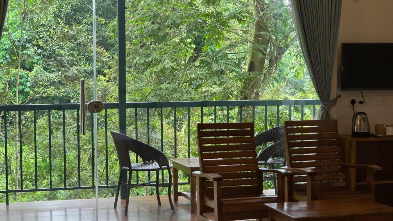 Green Aura Private Villas Sultan Bathery Exterior foto