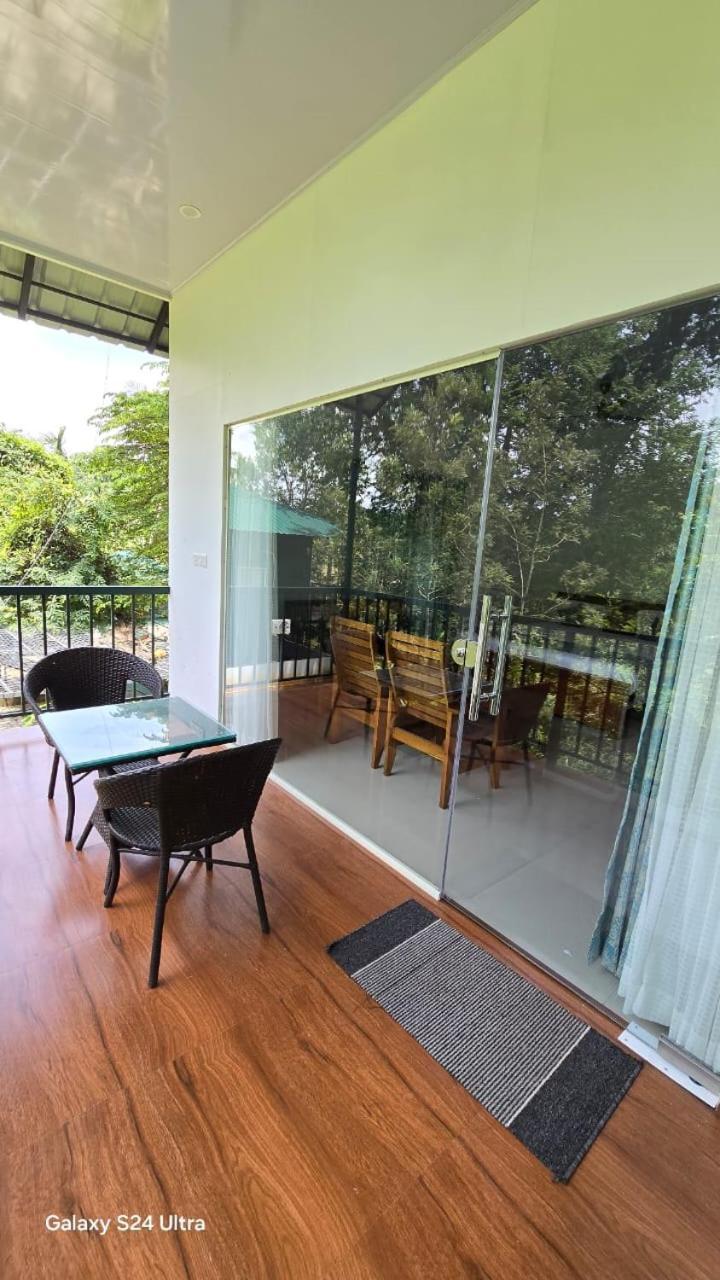 Green Aura Private Villas Sultan Bathery Exterior foto